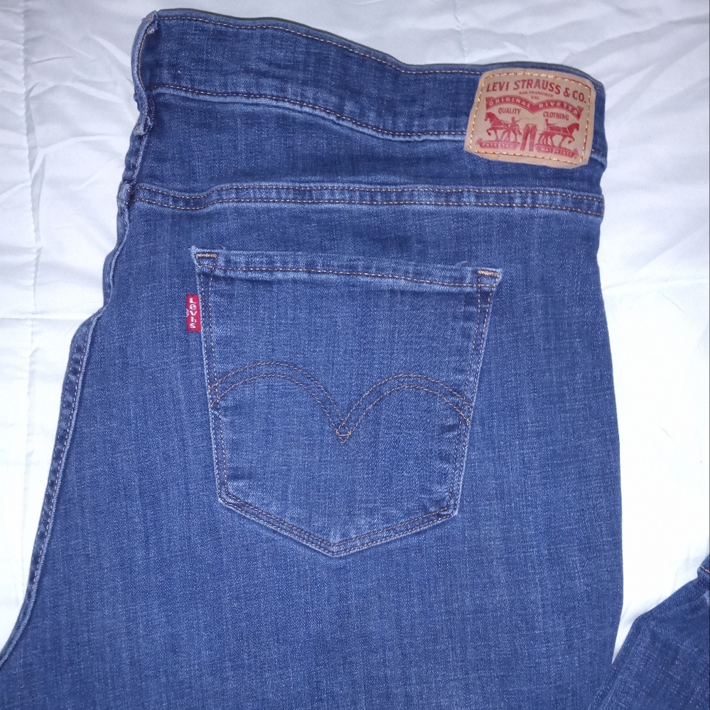 Women's Levi's